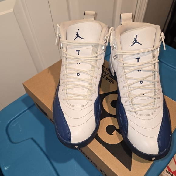 Mens 2016 Nike Air Jordan Retro 12 French Blue Size 12 - Picture 1 of 7